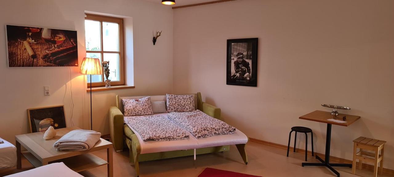 Wolfis Appartement Neusiedl an der Zaya Dış mekan fotoğraf